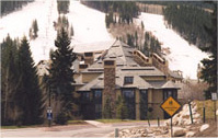 Mountain lodge with radiant roof heating system