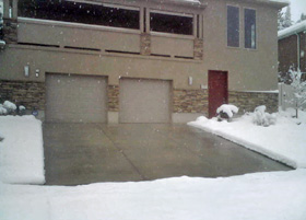 Heated driveway with electric snowmelt system